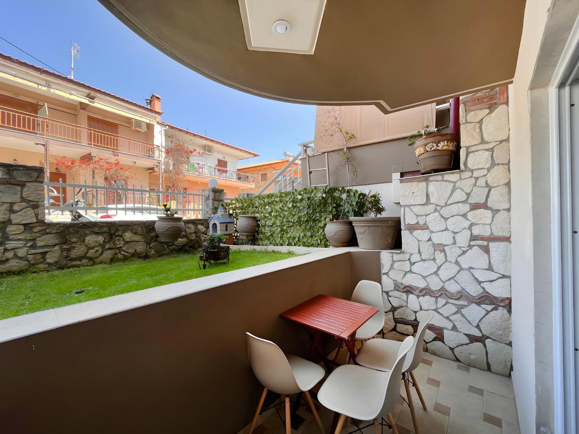 Villa George Giov Sarti Luaran gambar